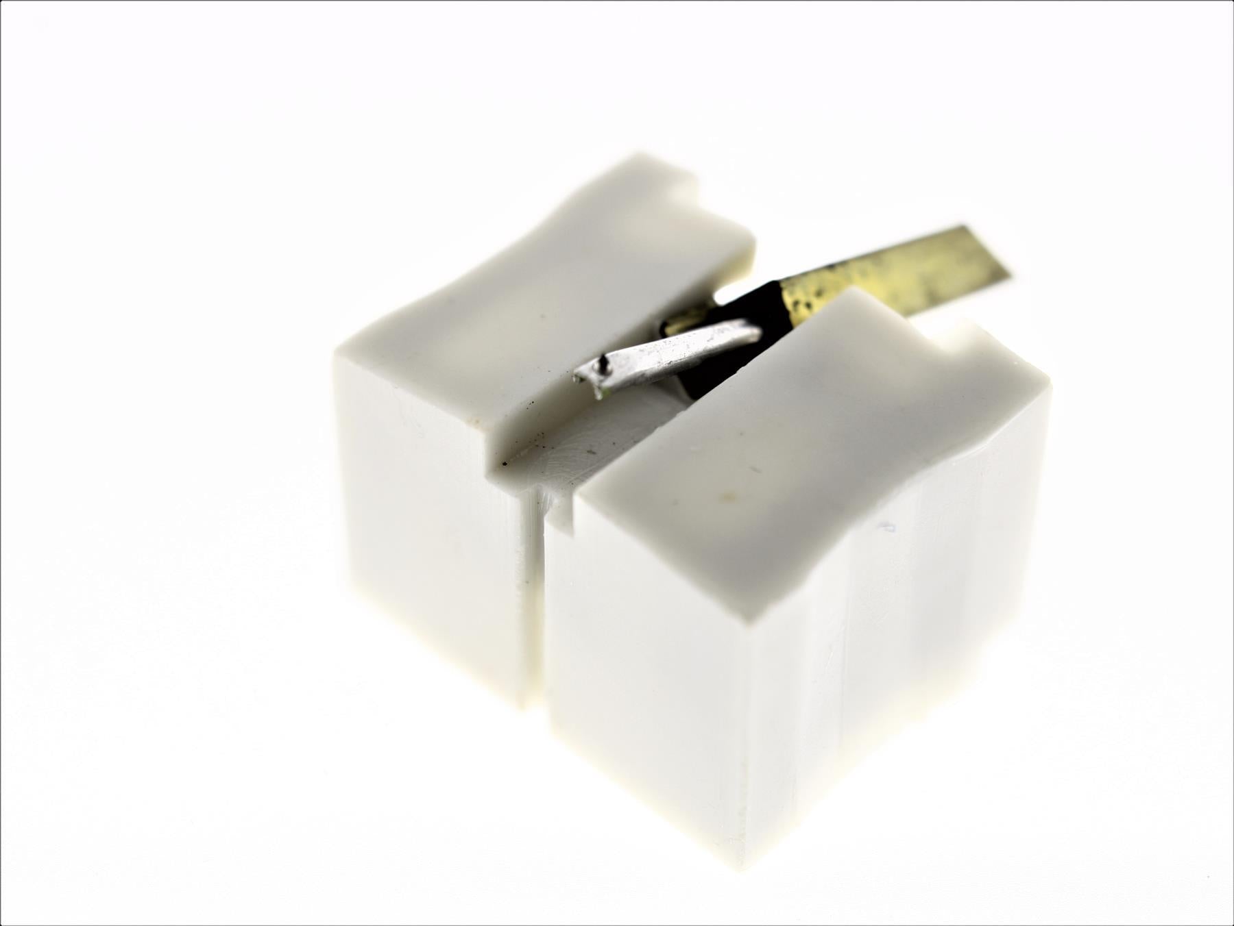 Aguja para tocadiscos N254-C9-DC con punta esférica diamantada