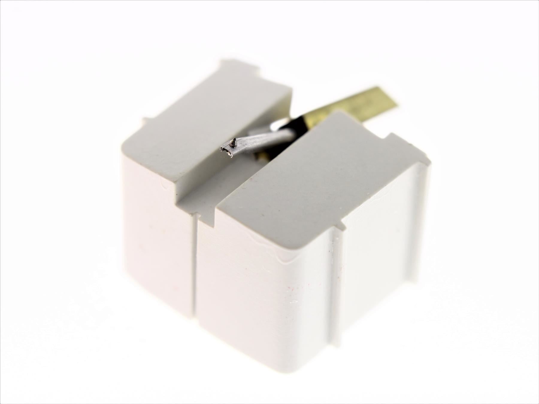 Aguja para tocadiscos N349-C9-DC con punta esférica diamantada