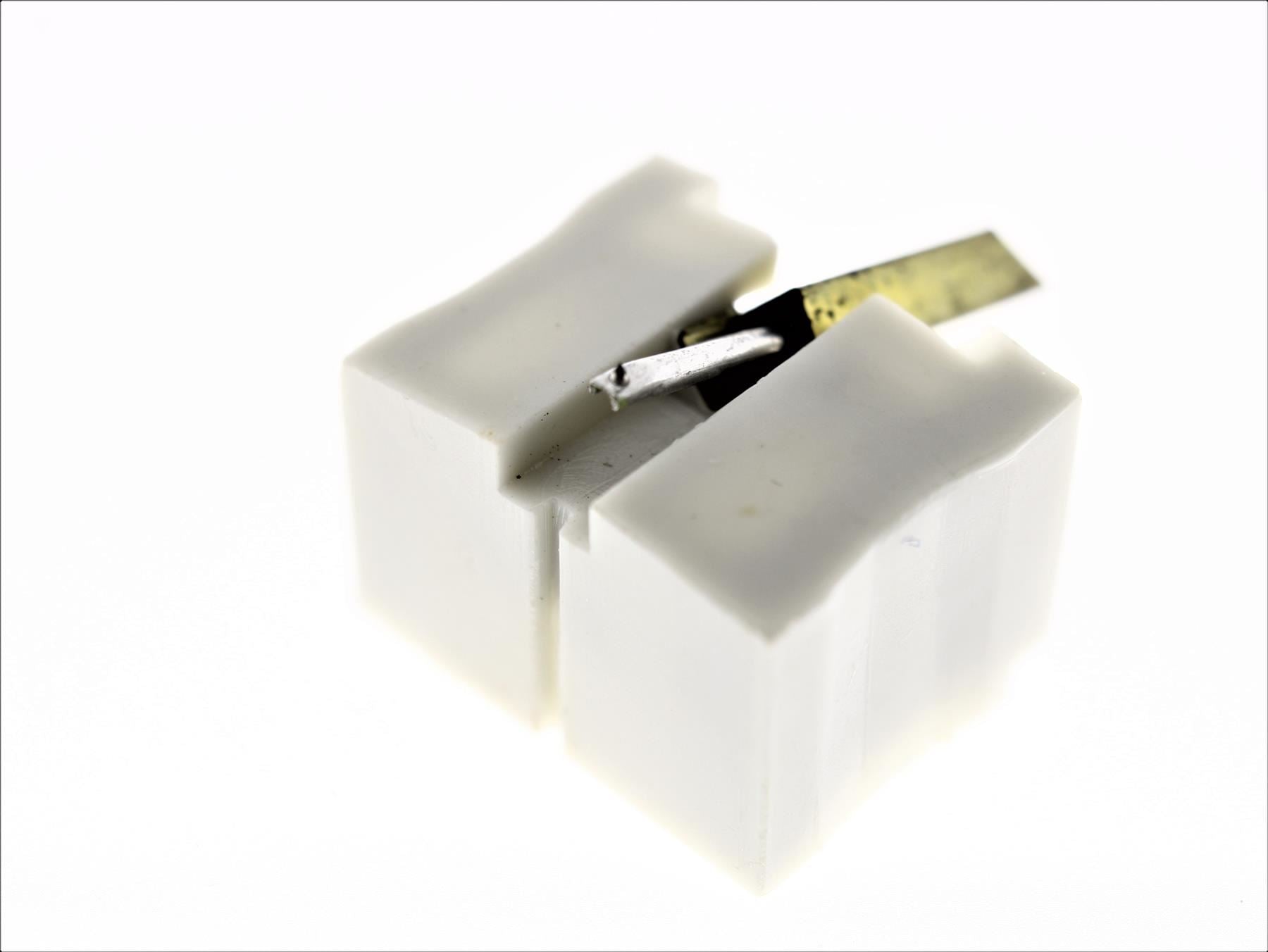 Aguja para tocadiscos N250-C9-DC con punta esférica diamantada