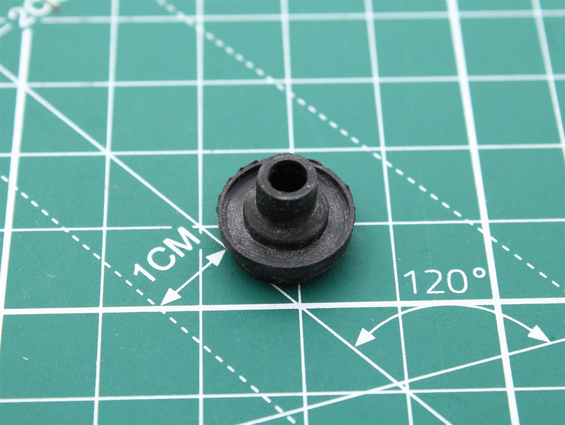 Insulator for Teac CR-H255 Mechanism Cd (Position 16)