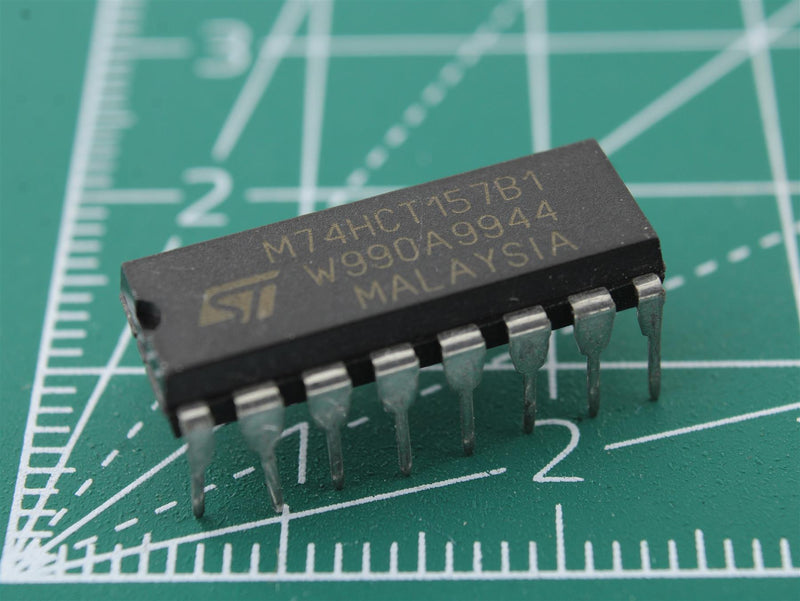 M74HCT157B1 Integrated Circuit