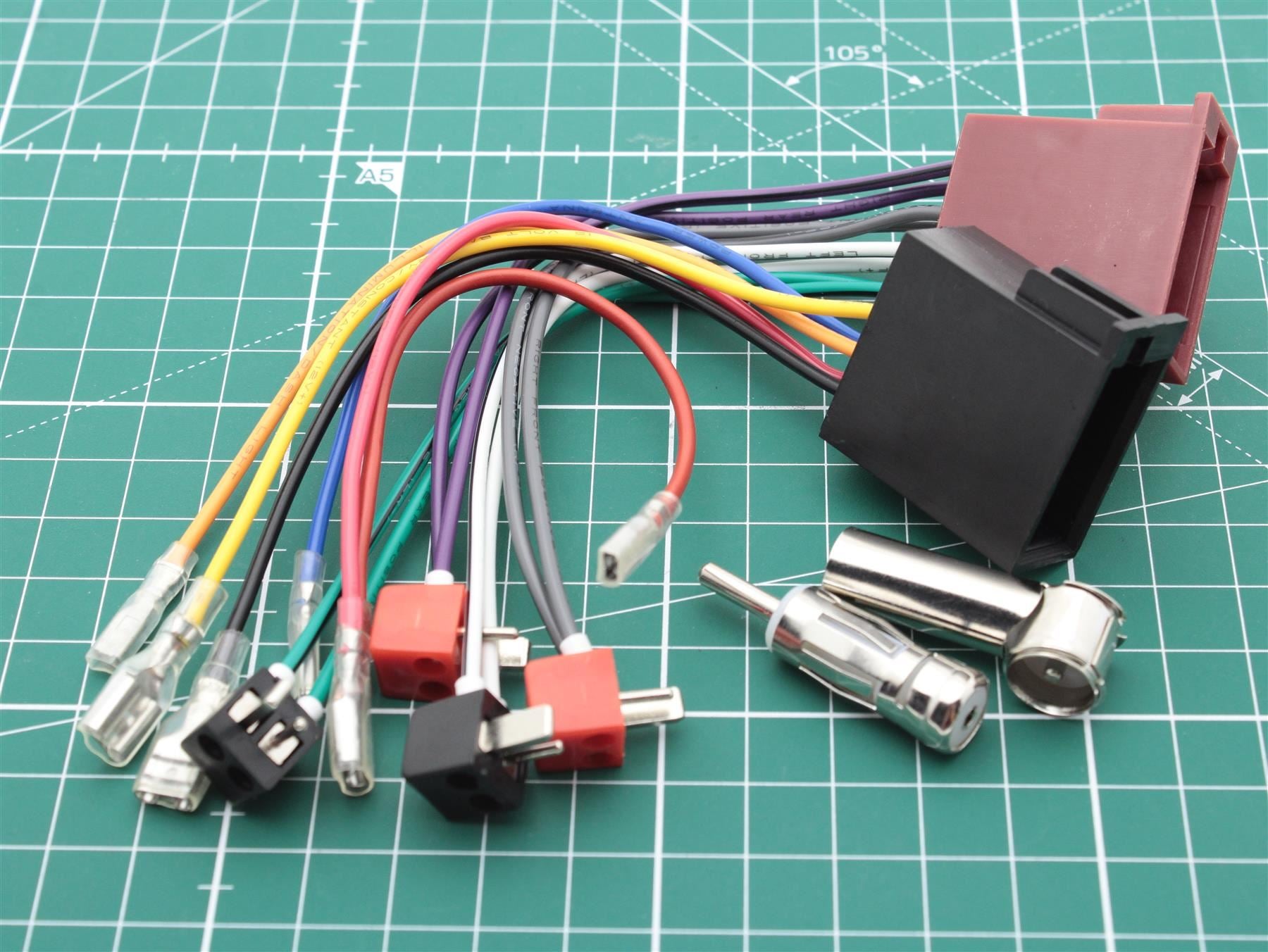 Conectores Alimentación y altavoces para radio de coche Blaupunkt Lubeck SQM20