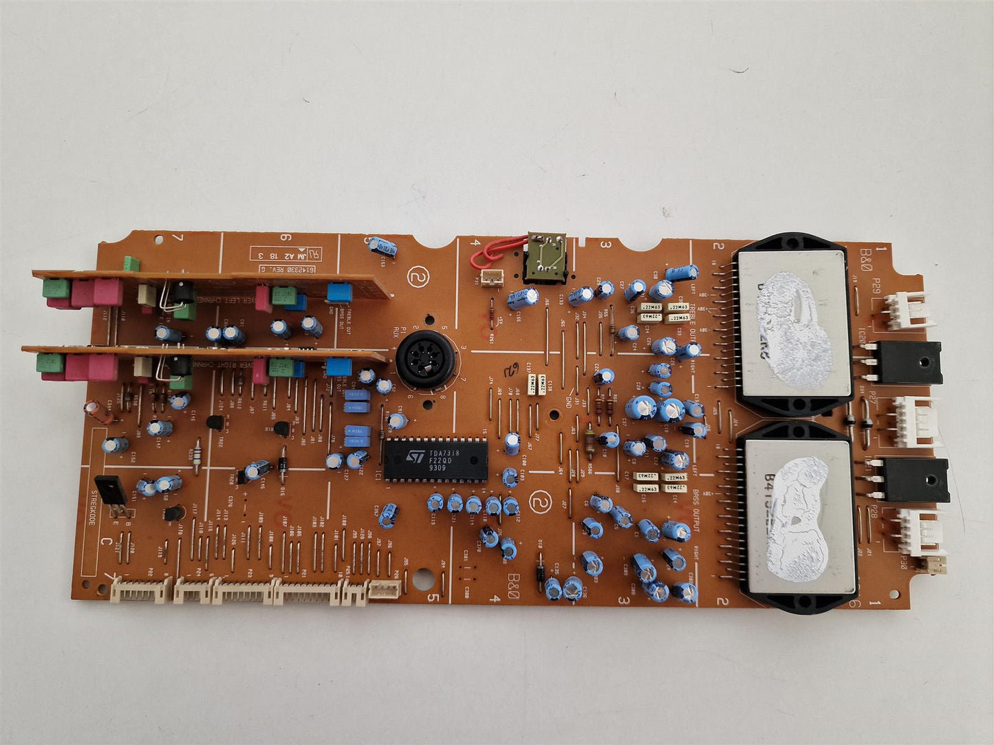 Amplificador de potencia de audio para equipo compacto – Bang & Olufsen Beosound Century