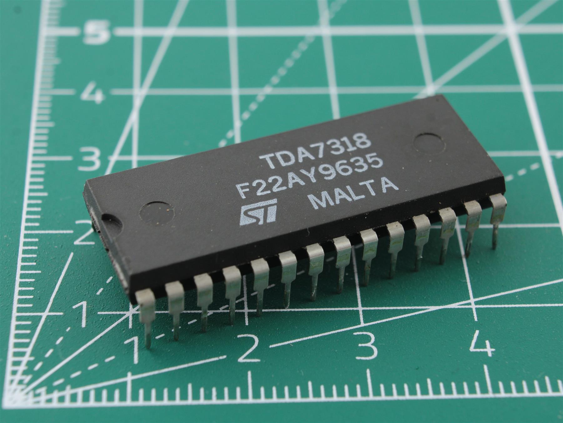 TDA7318 Circuito integrado